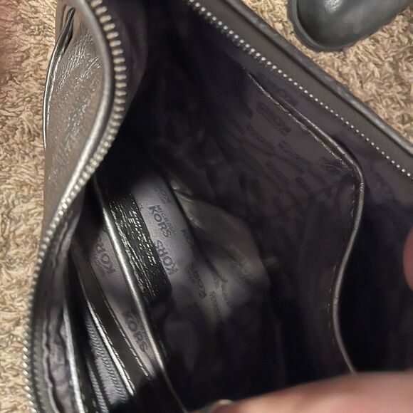 Michael Kors purse - Picture 14 of 14